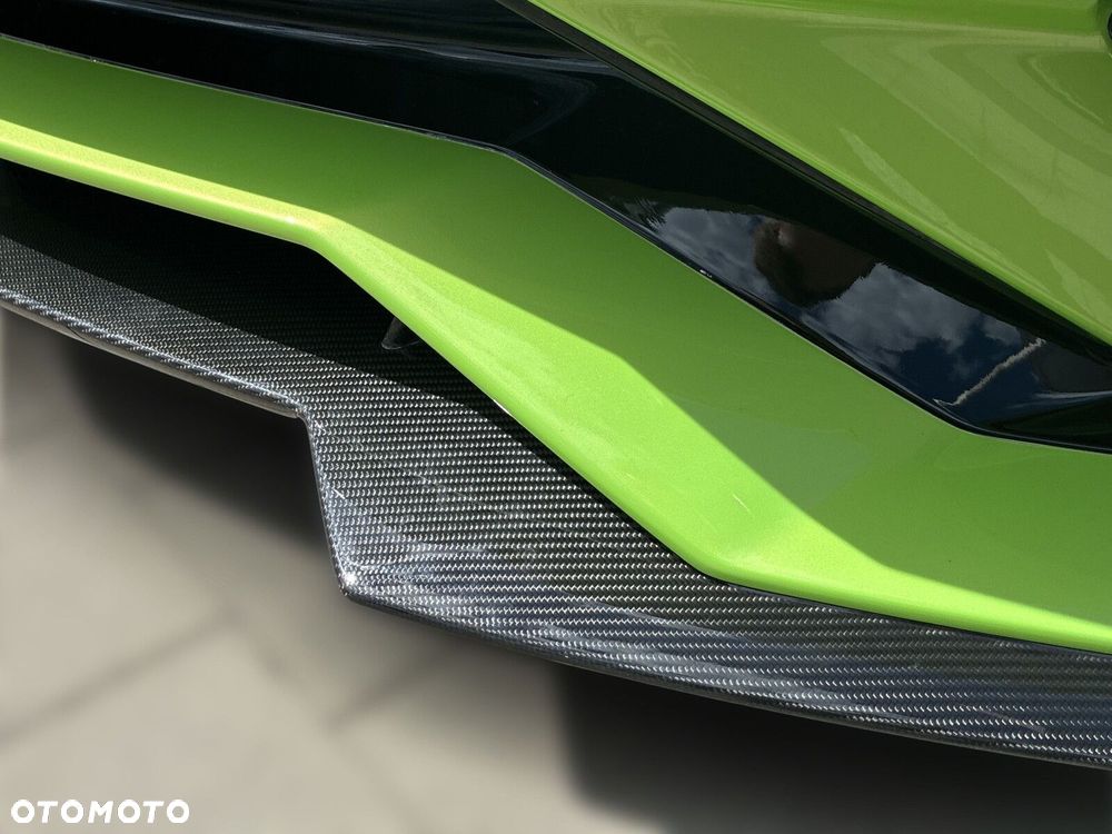 Lamborghini Aventador - 18