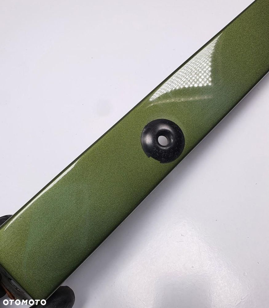 LISTWA POD LAMPE PRAWY PRZÓD 876 MERCEDES W126 - 4