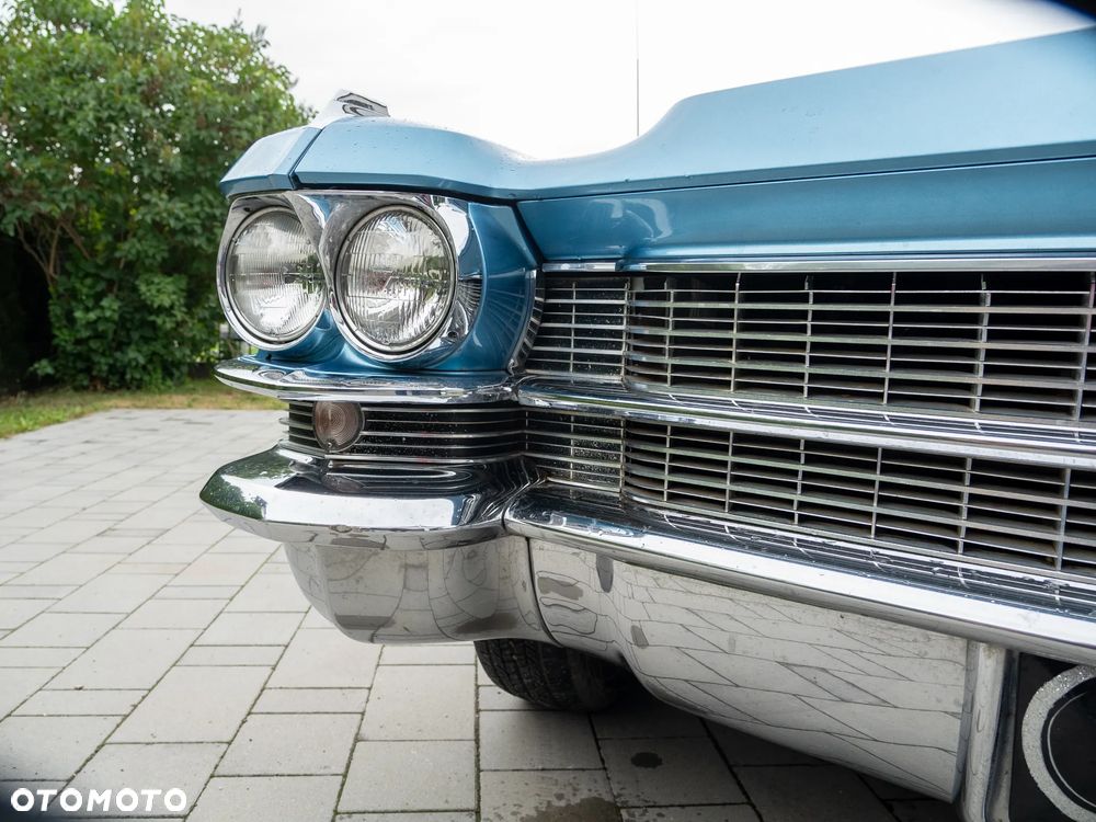 Cadillac Deville - 7