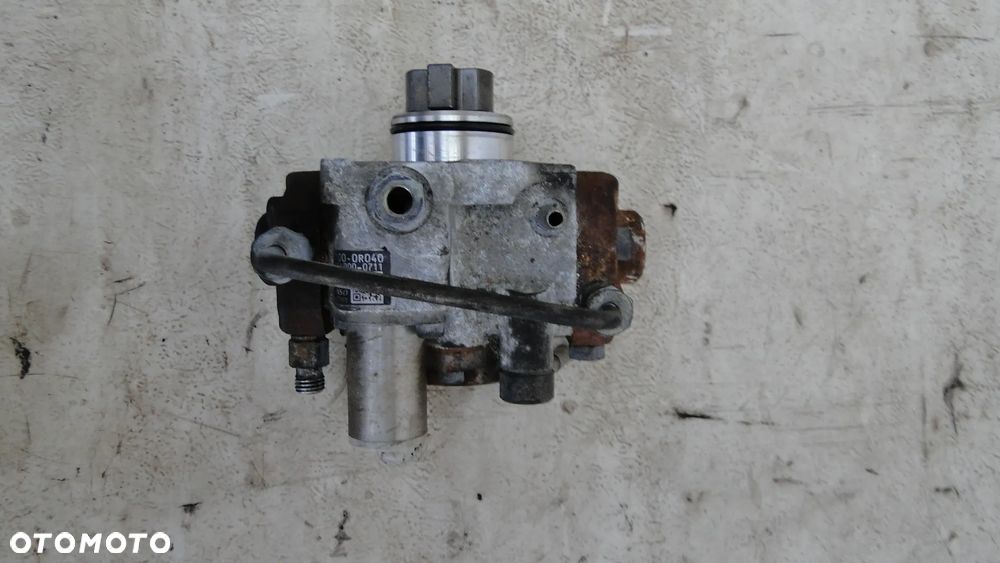 TOYOTA AVENSIS III T27 COROLLA AURIS RAV4 POMPA WTRYSKOWA 2.0D4D - 2