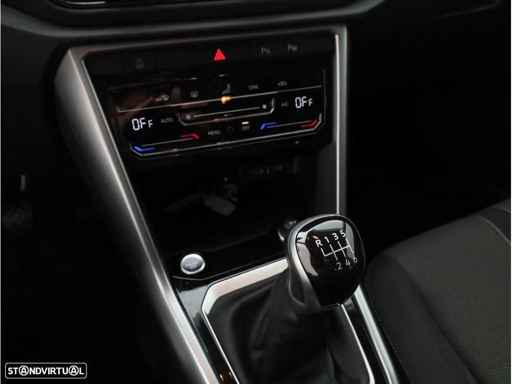 VW T-Roc 1.0 TSI Urban - 19