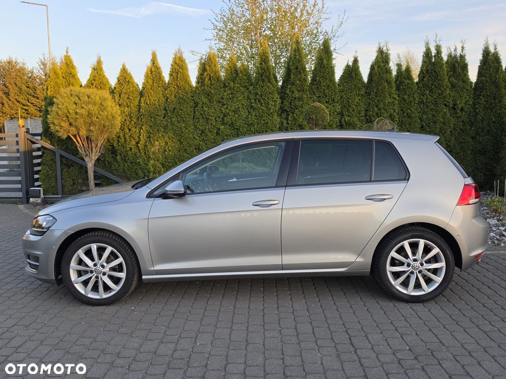 Volkswagen Golf - 10