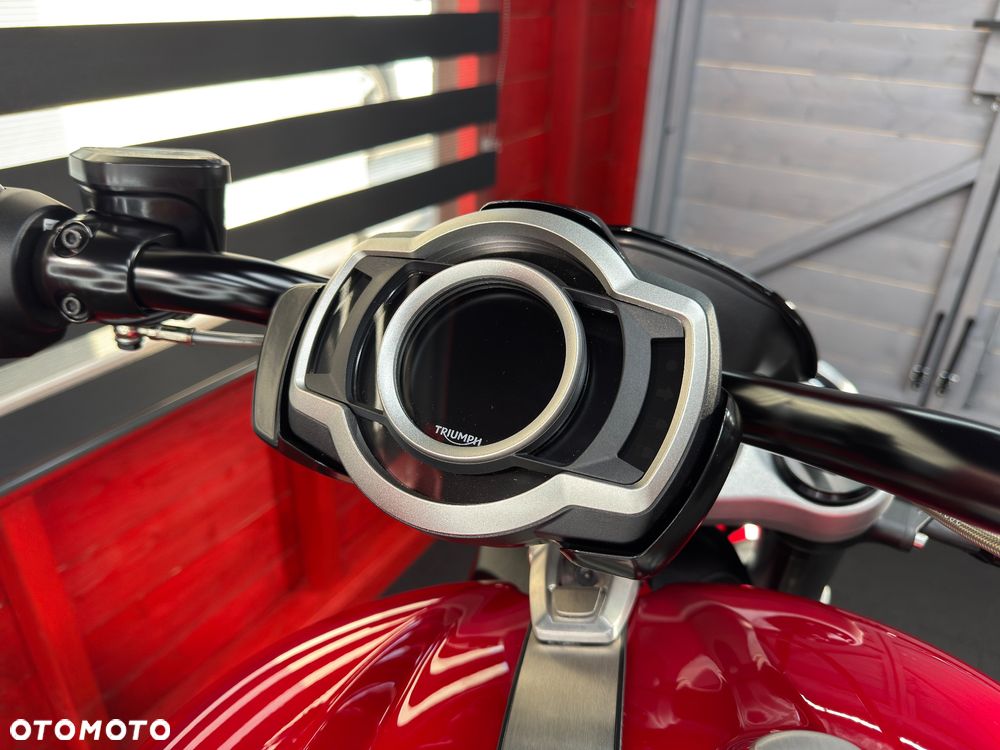 Triumph Rocket - 17