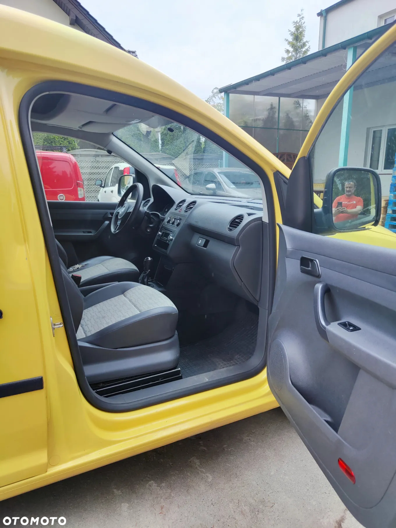 Volkswagen Caddy 1.6 TDI - 9