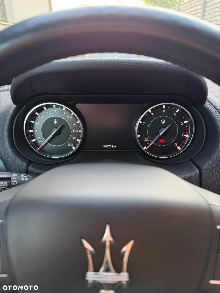 Maserati Levante Q4 - 11