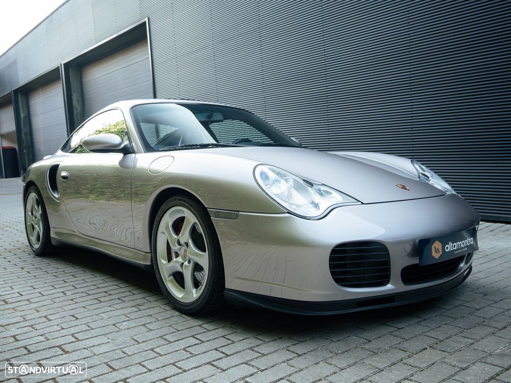 Porsche 911 Turbo — fotografia 2
