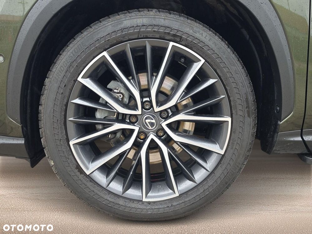 Lexus NX - 38
