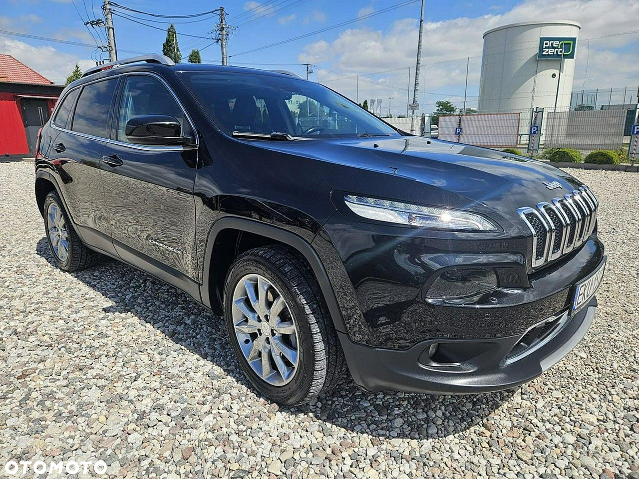 Jeep Cherokee - 31