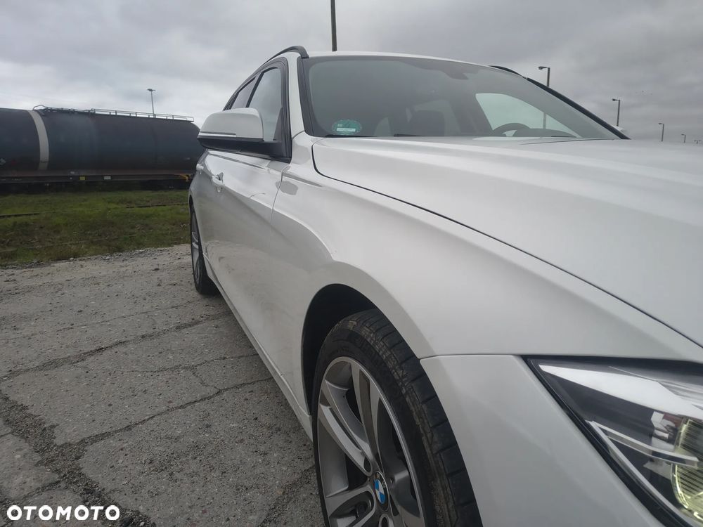 BMW Seria 3 320d Touring Sport Line - 7