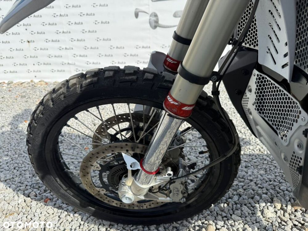 KTM Adventure 790 - 10