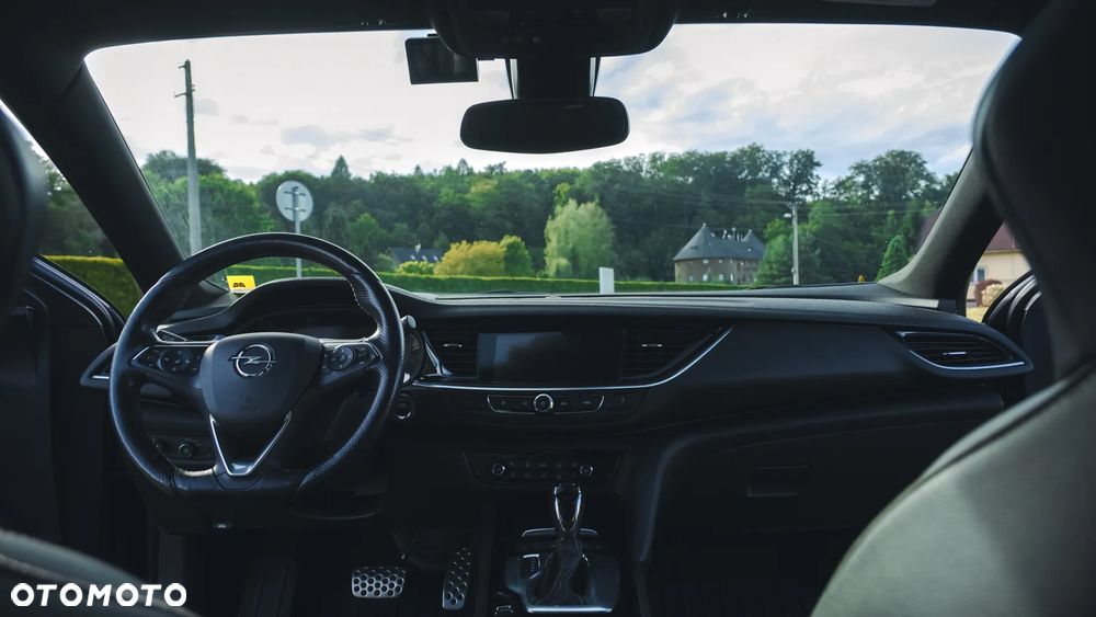 Opel Insignia 2.0 T 4x4 GSi S&S - 34