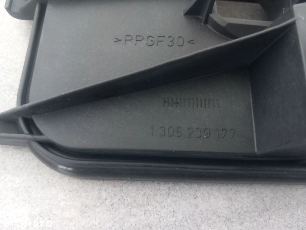 Pokrywa reflektora prawego Ford Mondeo 2000-2006 1147609 - 6