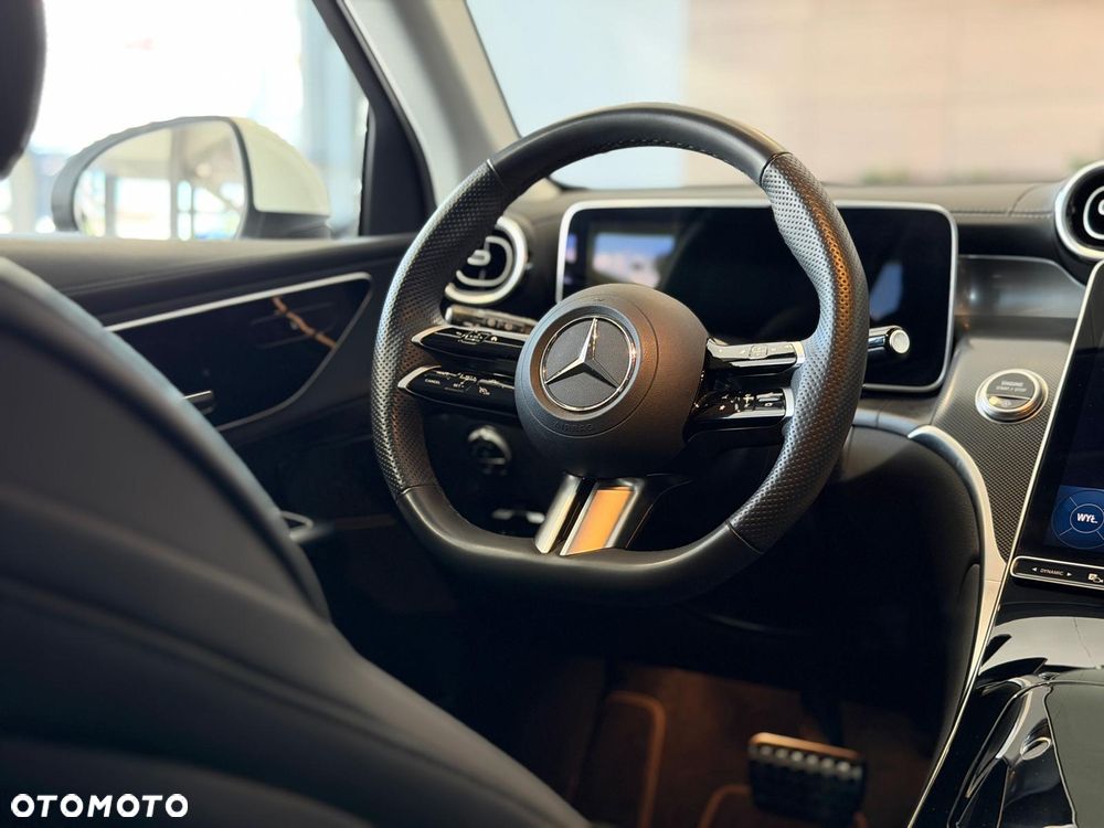 Mercedes-Benz GLC 220 d mHEV 4-Matic AMG Line - 10