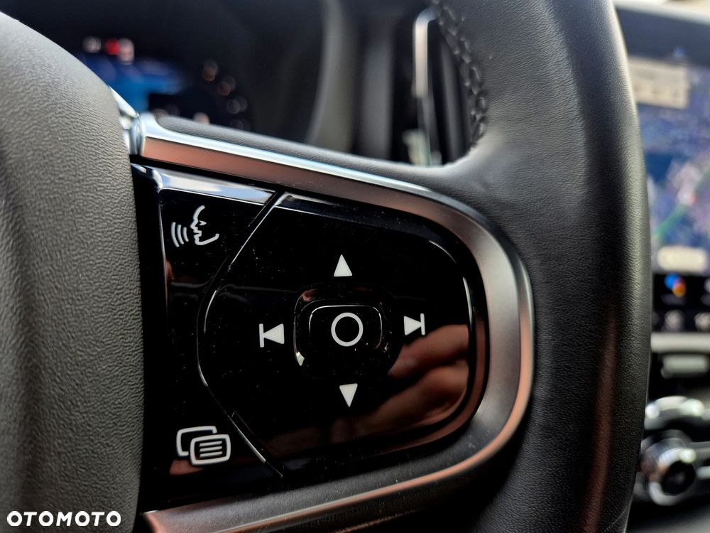 Volvo XC 60 B4 D AWD Plus Dark - 15