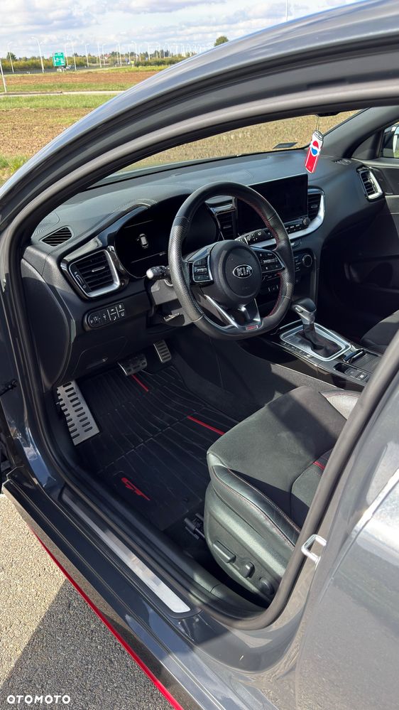 Kia ProCeed 1.6 T-GDI GT DCT - 18