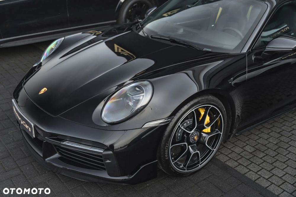 Porsche 911 Turbo S - 8