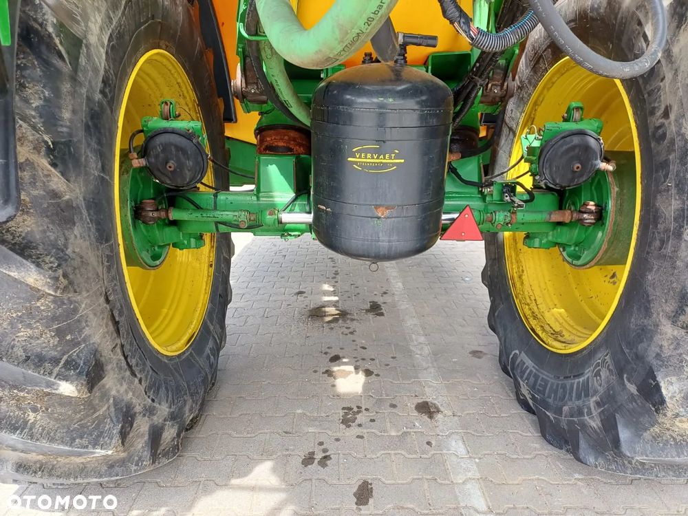 John Deere R962i - 11