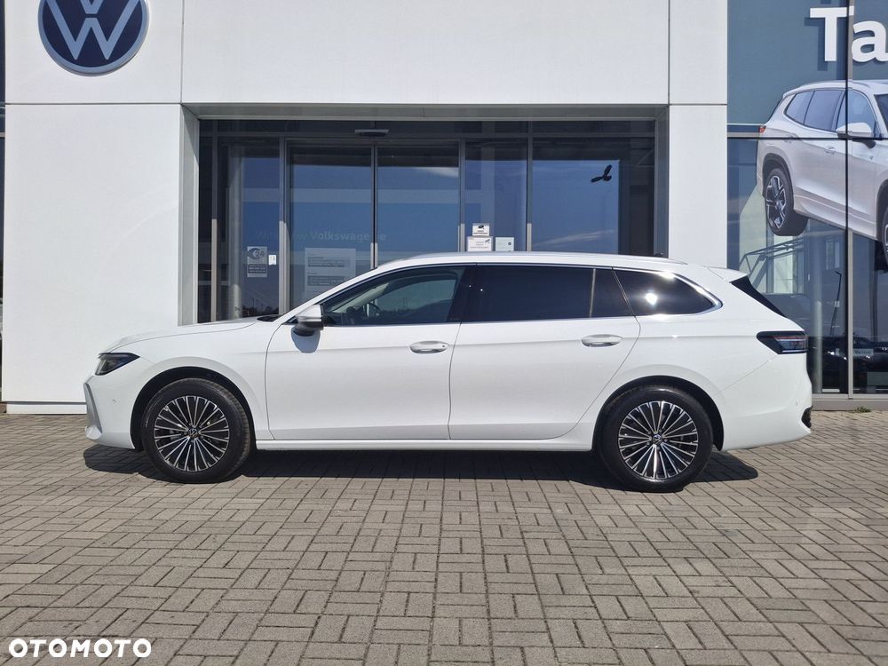 Volkswagen Passat 1.5 TSI EVO Elegance DSG - 4