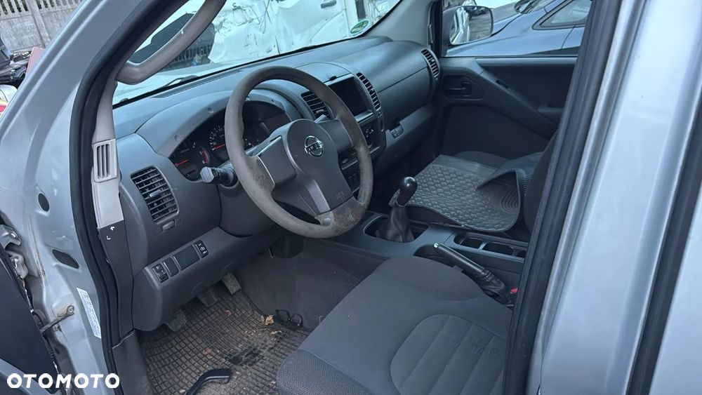 Nissan Navara ver-2-5-d-fe - 9