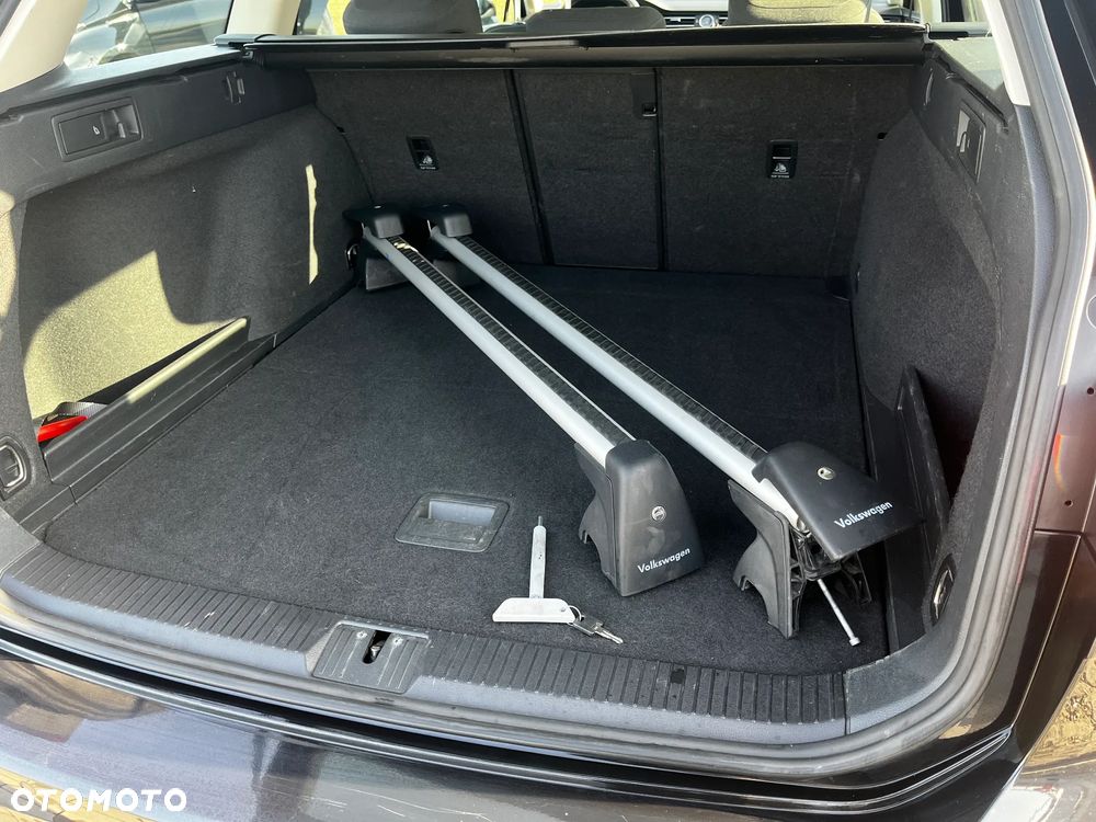 Volkswagen Passat 1.4 TSI BMT Trendline - 14