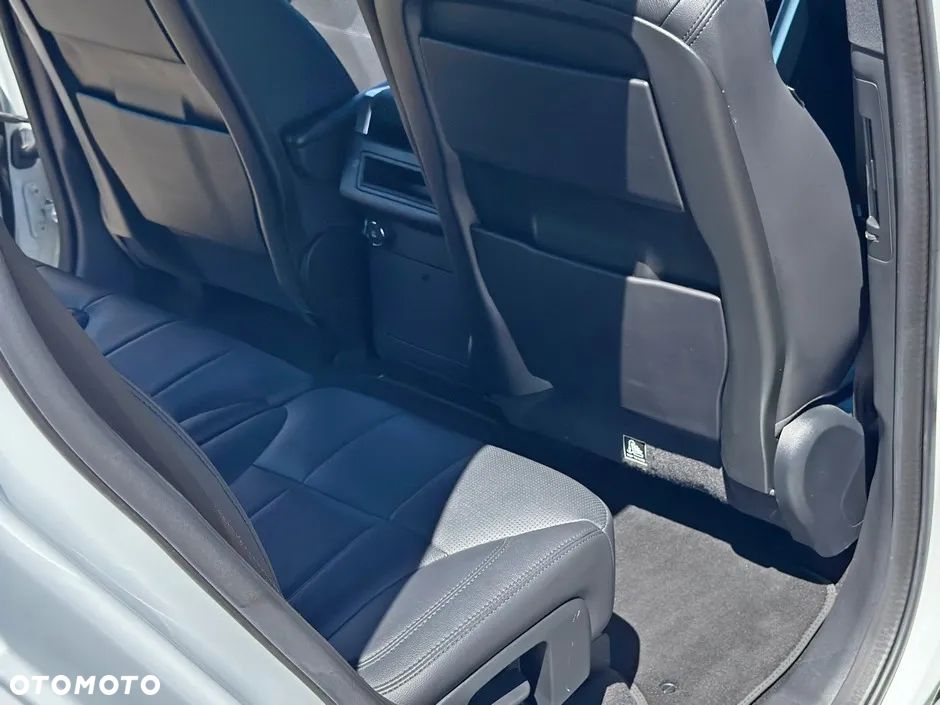 Land Rover Discovery V 2.0 Si4 HSE Luxury - 19