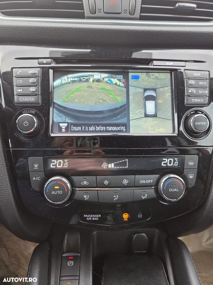 Nissan Qashqai 1.6 DCI Start/Stop N-Connecta - 12