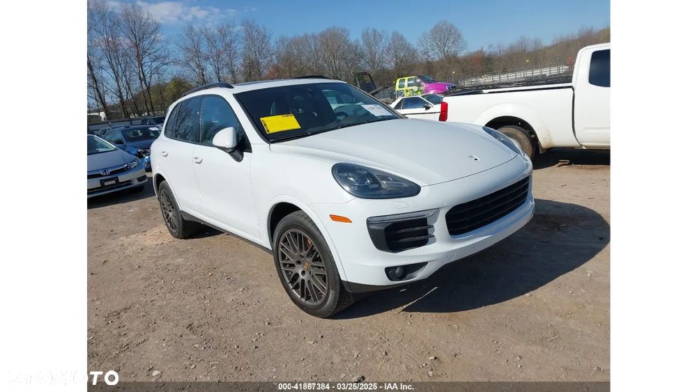Porsche Cayenne - 1
