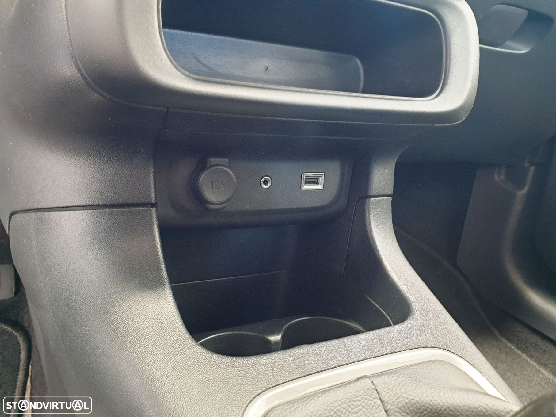 Citroën C3 1.2 PureTech Shine - 16