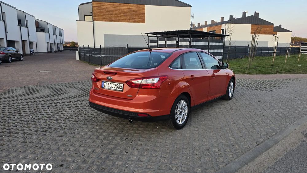 Ford Focus 1.6 EcoBoost Titanium - 5