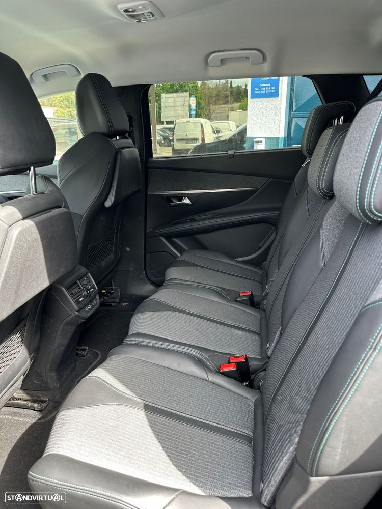 Peugeot 5008 1.5 BlueHDi Allure Pack EAT8 - 17