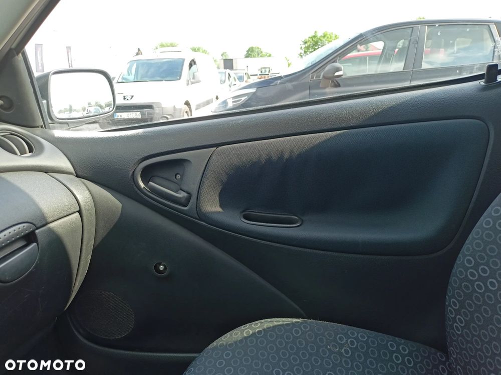 Toyota Yaris - 13