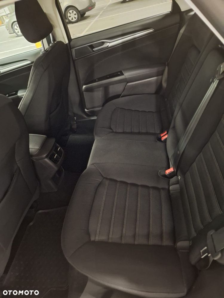 Ford Mondeo 2.0 TDCi Trend PowerShift - 28