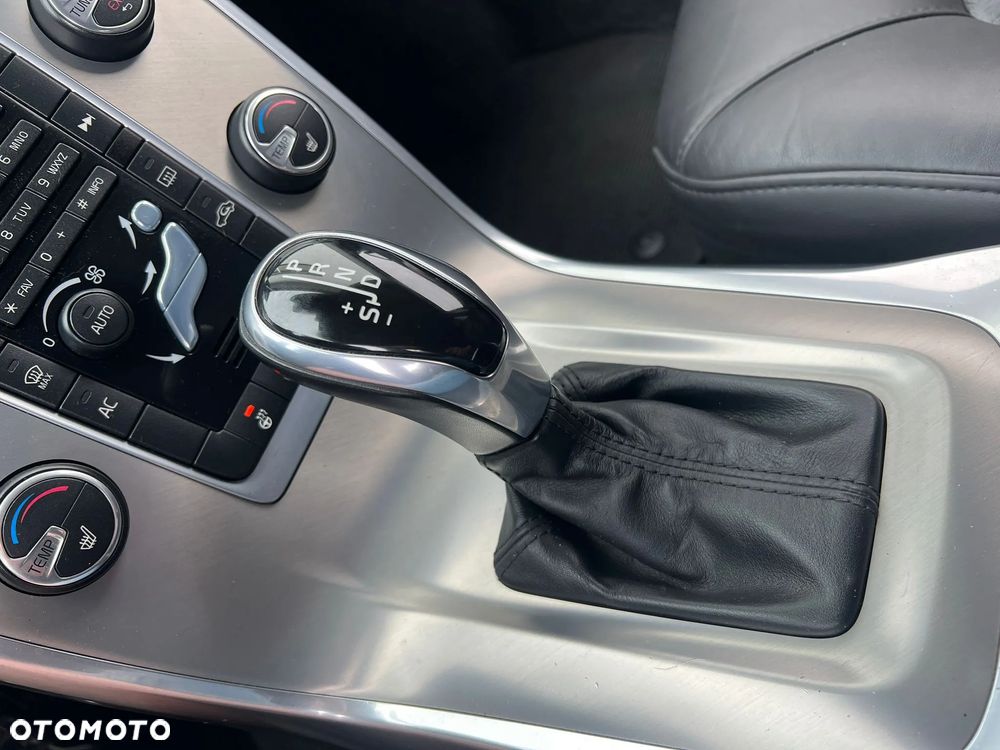 Volvo V70 D3 Drive-E Dynamic Summum - 23