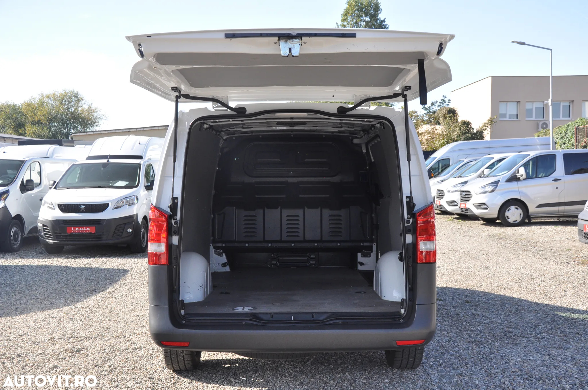 Mercedes-Benz Vito 114 Furgon - 7