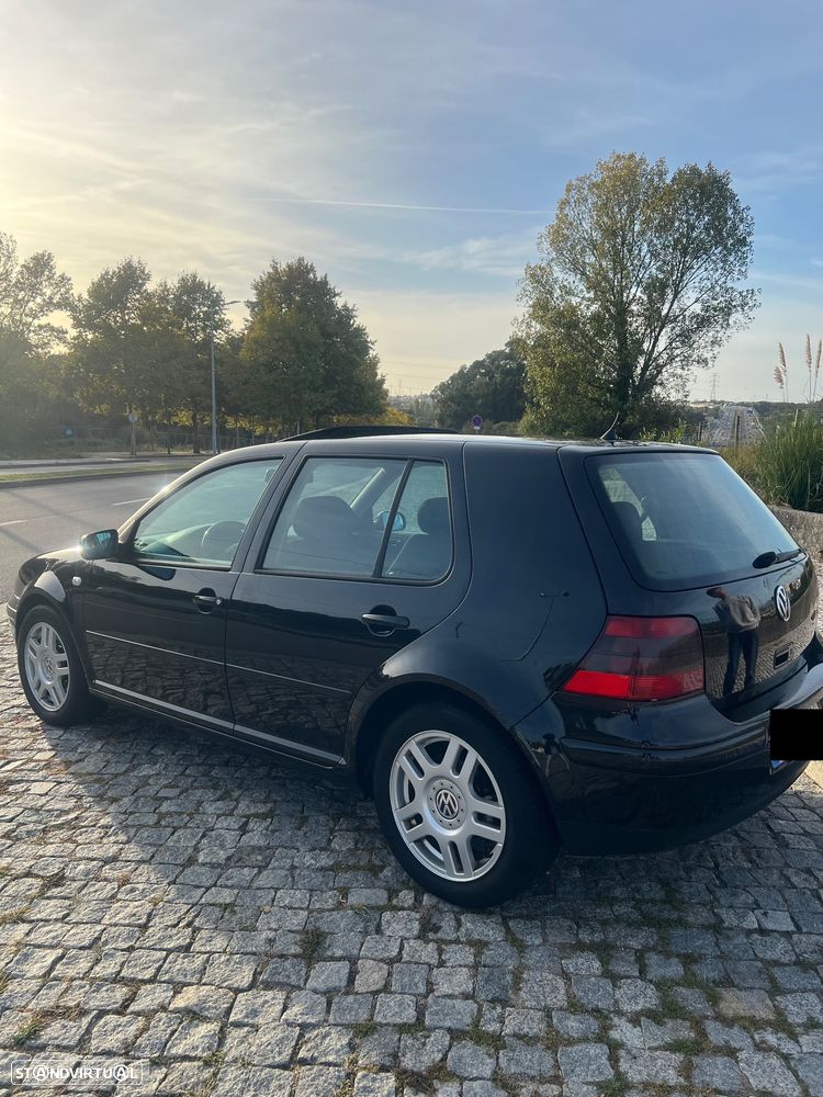 VW Golf 1.9 TDi Highline - 3