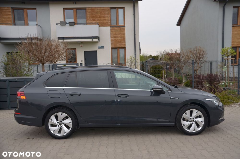 Volkswagen Golf 1.5 eTSI EVO Style DSG - 9