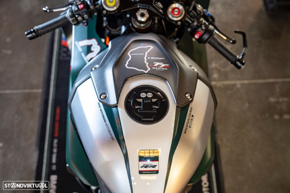 BMW M 1000 RR TT Isle of Man Edition - 7