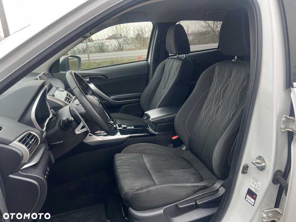 Mitsubishi Eclipse Cross 2.2 DI-D 4WD Active+ - 10