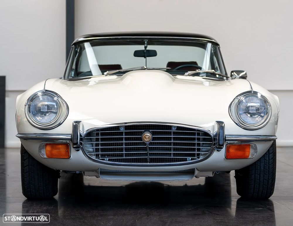 Jaguar E-Type - 1