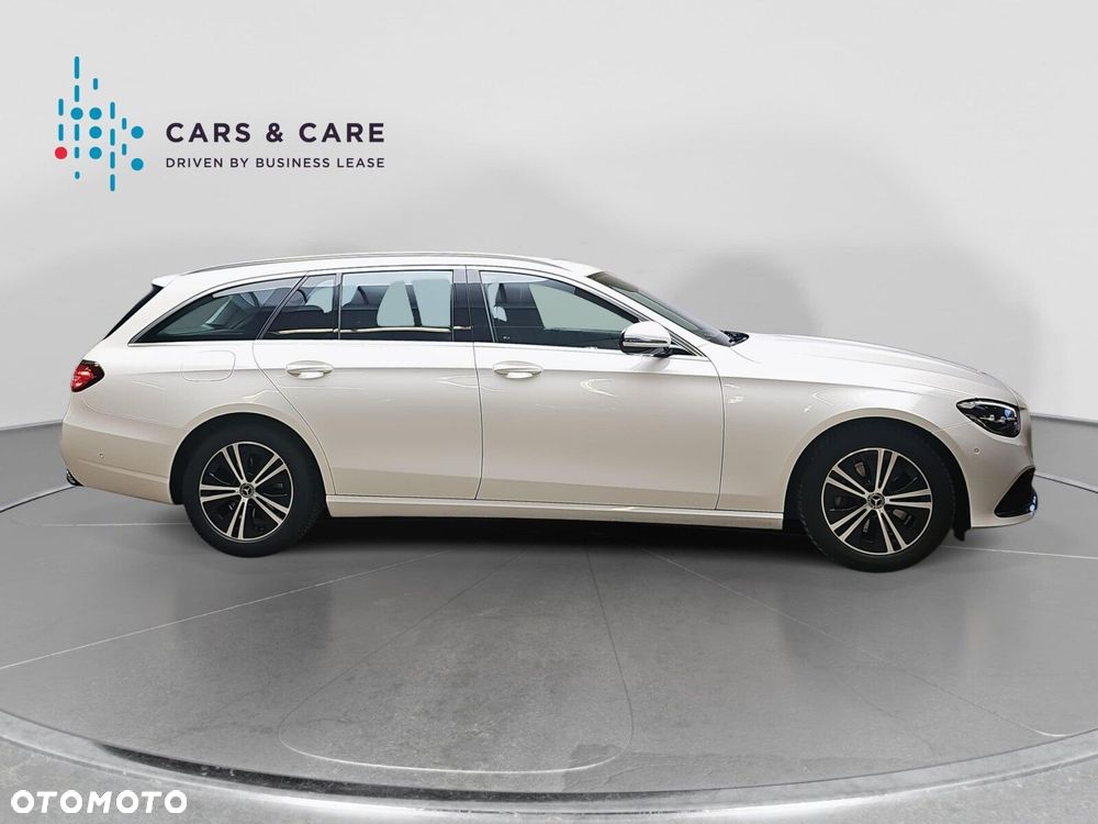 Mercedes-Benz Klasa E 220 d 4-Matic - 21