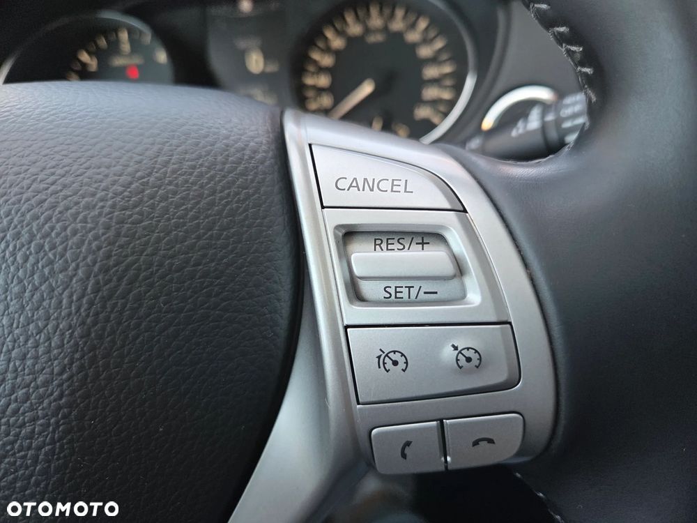 Nissan Qashqai 1.5 dCi DPF 360 - 34