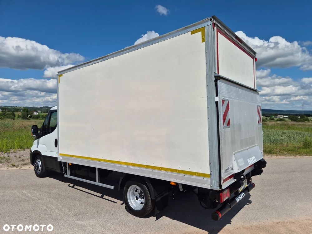 Iveco DAILY 35C15 KONTENER 4.30M WINDA SORENSEN 750KG SALON PL 2017R - 15