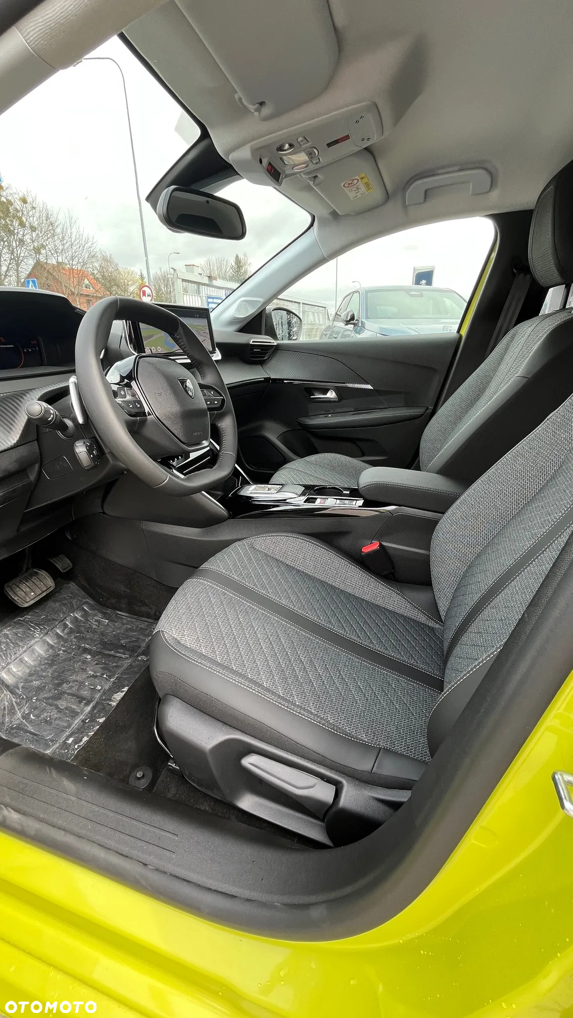 Peugeot 208 1.2 mHEV Allure - 13
