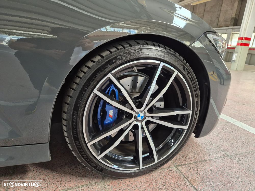 BMW 330 e Pack Desportivo M Pro Auto - 8