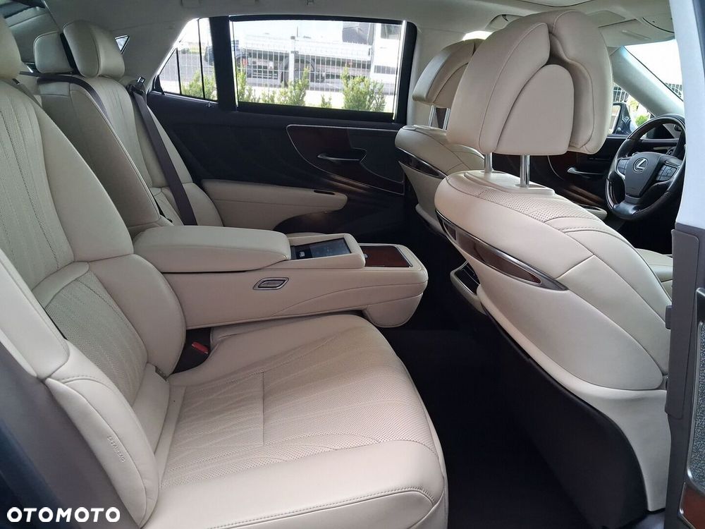 Lexus LS 500 Prestige AWD - 10