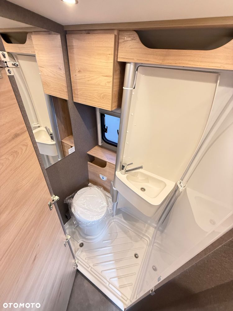 Dethleffs Globetrial Activ 600DS - 11