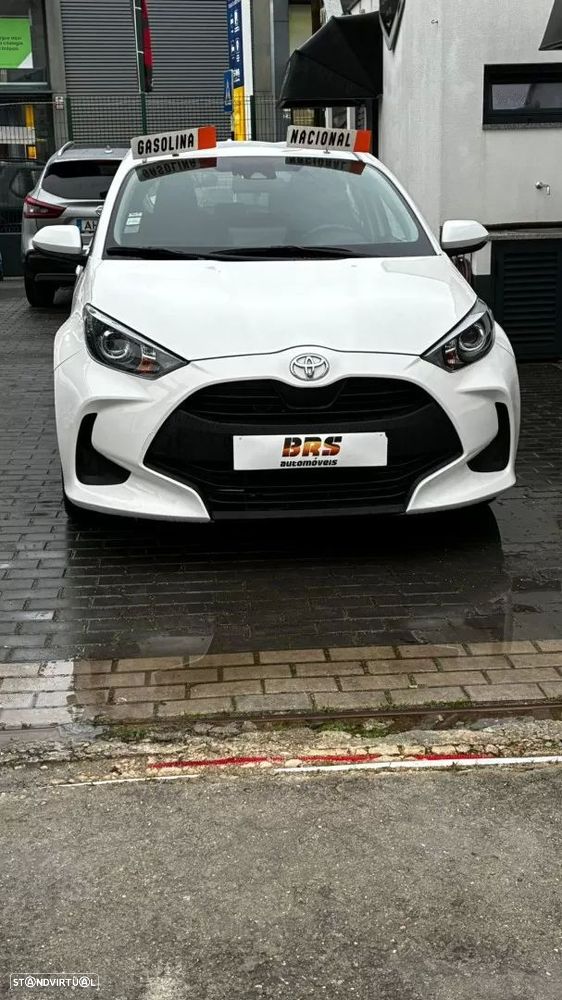 Toyota Yaris 1.0 VVT-i Comfort Plus - 1