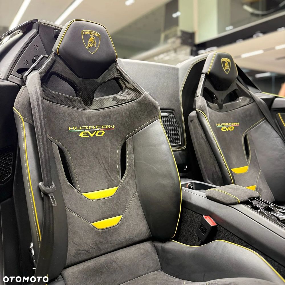 Lamborghini Huracan EVO - 22
