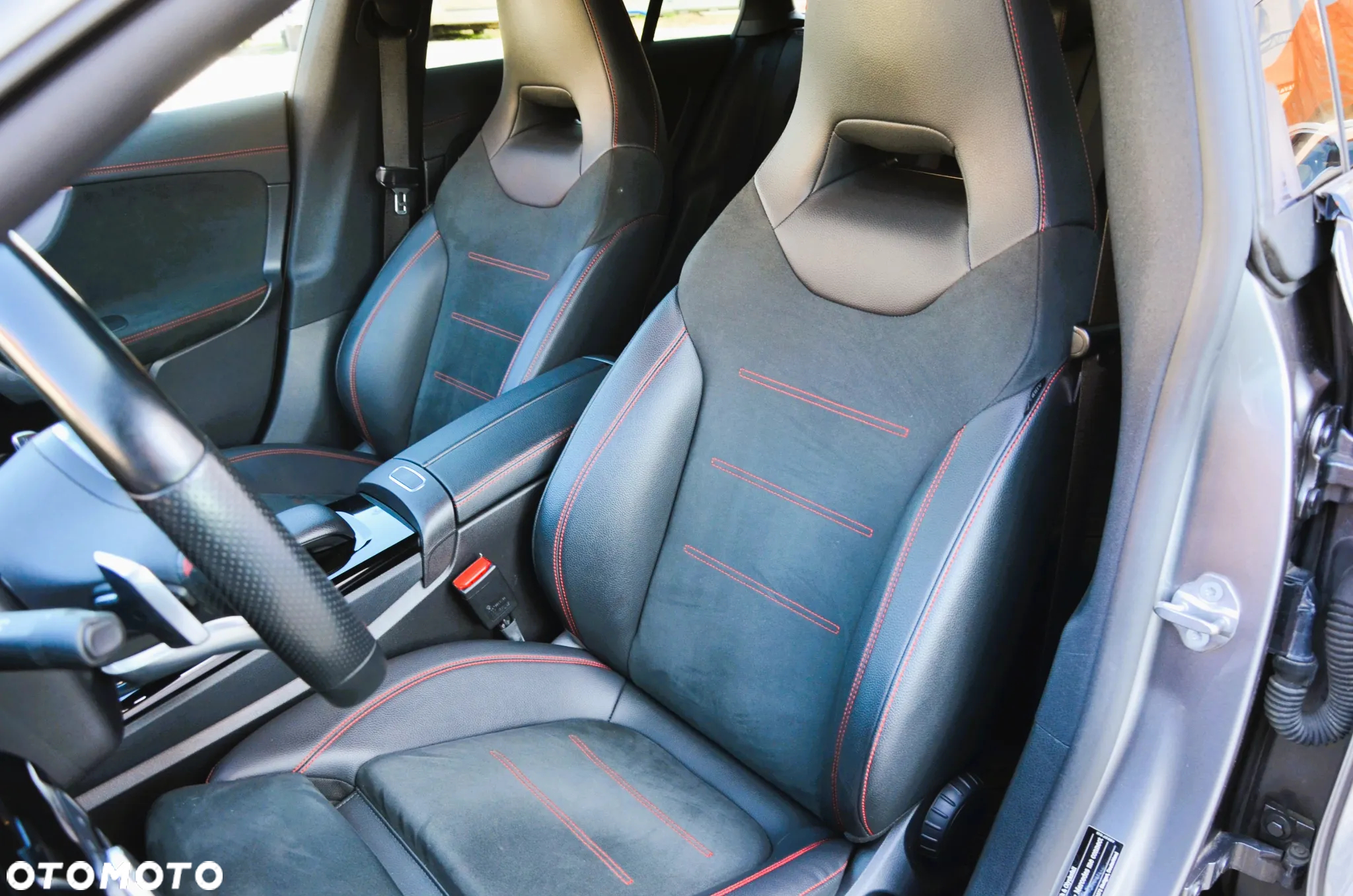 Mercedes-Benz CLA 200 d 4-Matic AMG Line 8G-DCT - 20