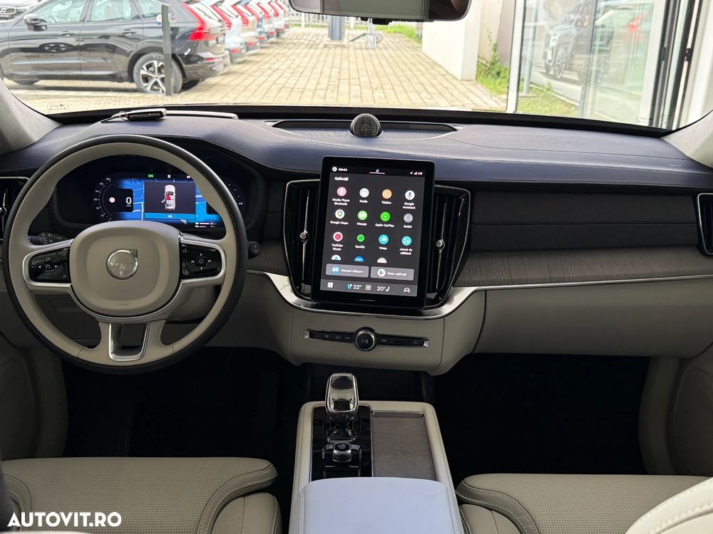 Volvo XC 90 T8 AWD PHEV Ultra Bright - 18